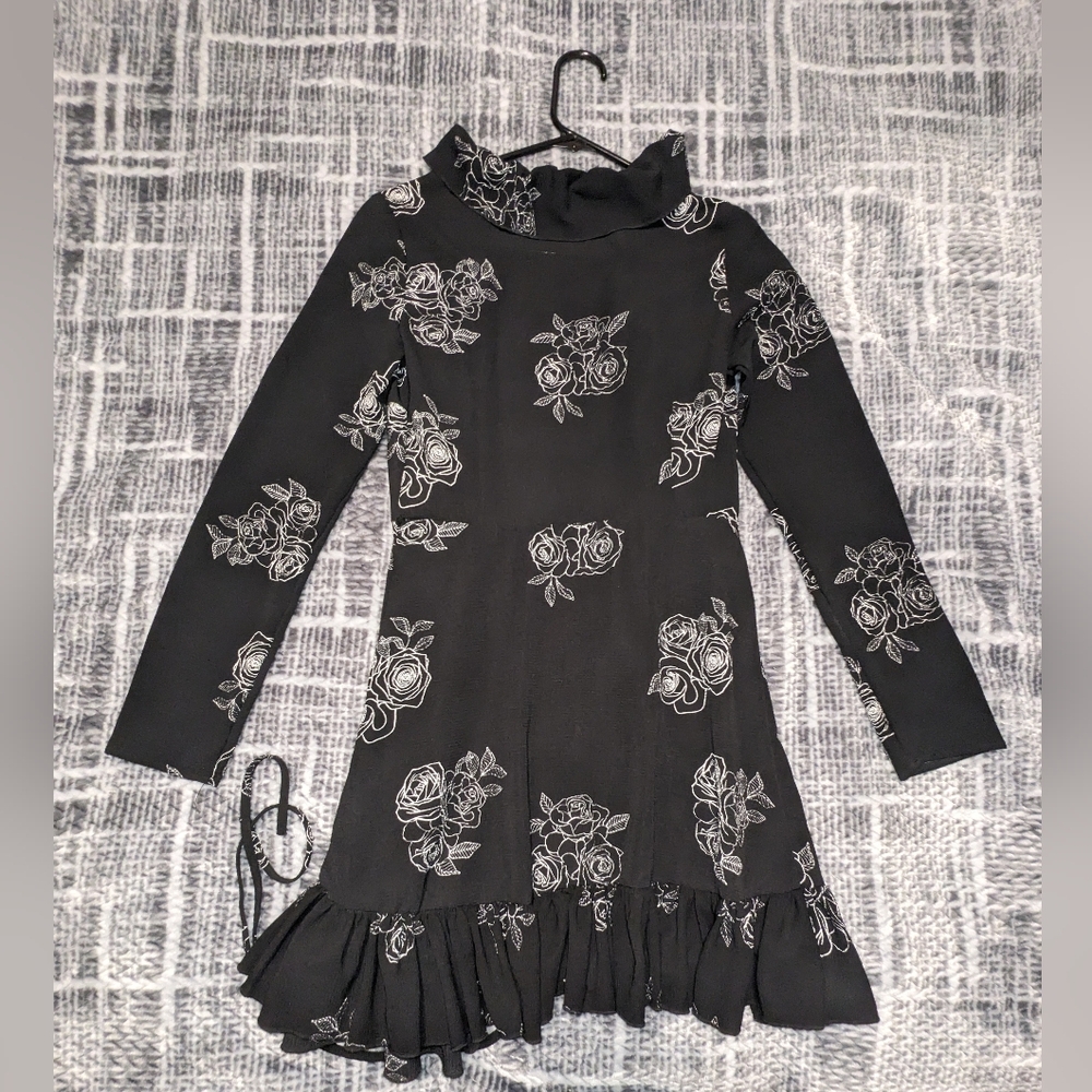 Black w/ White Roses Wrap Dress